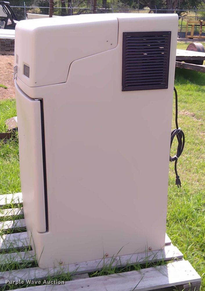 image for item EM8052 Sigma 900 water sampler