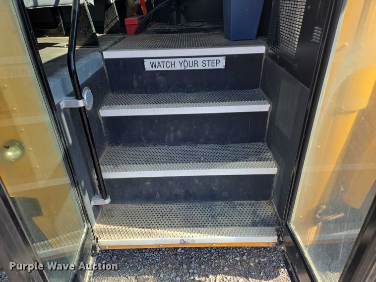 image for item EN8302 2016 IC CE school bus