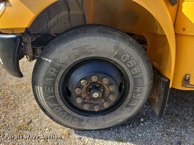 image for item EN8302 2016 IC CE school bus