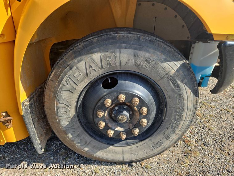 image for item EN8302 2016 IC CE school bus