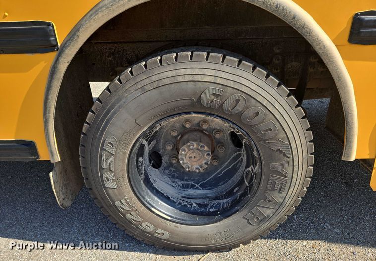 image for item EN8302 2016 IC CE school bus