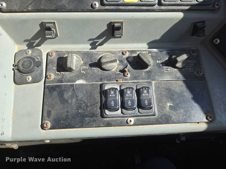 image for item EN8307 2010 Blue Bird school bus