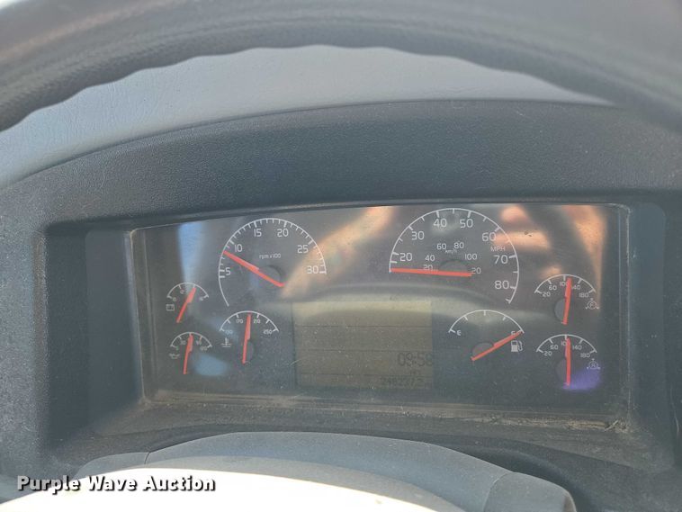 image for item EN8307 2010 Blue Bird school bus