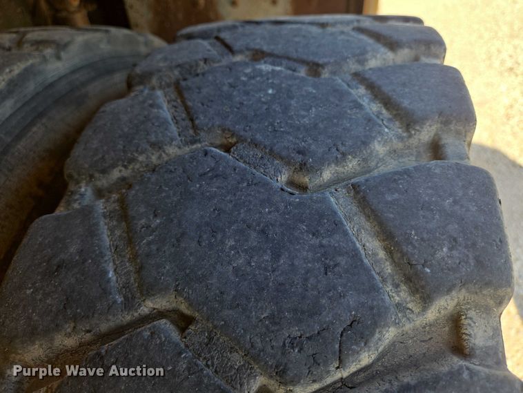 image for item EN8307 2010 Blue Bird school bus