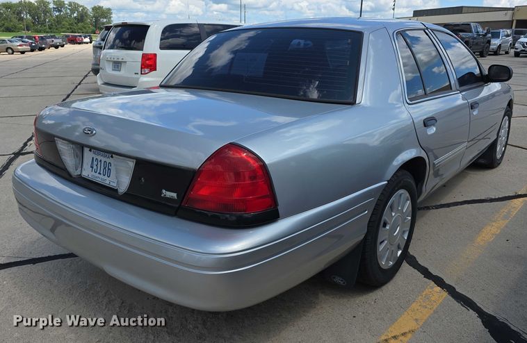 image for item EO1093 2011 Ford Crown Victoria Police Interceptor 