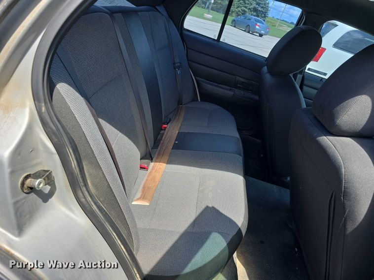 image for item EO1093 2011 Ford Crown Victoria Police Interceptor 