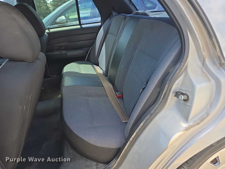 image for item EO1093 2011 Ford Crown Victoria Police Interceptor 