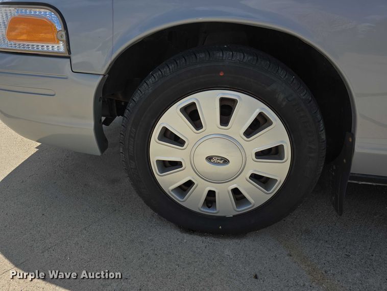 image for item EO1093 2011 Ford Crown Victoria Police Interceptor 