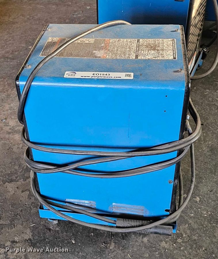 image for item EO1543 Miller Thunderbolt XL (3) Miller Thunderbolt XL welders