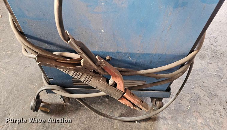 image for item EO1543 Miller Thunderbolt XL (3) Miller Thunderbolt XL welders