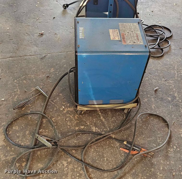 image for item EO1543 Miller Thunderbolt XL (3) Miller Thunderbolt XL welders