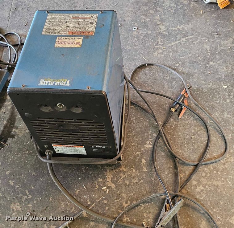 image for item EO1543 Miller Thunderbolt XL (3) Miller Thunderbolt XL welders