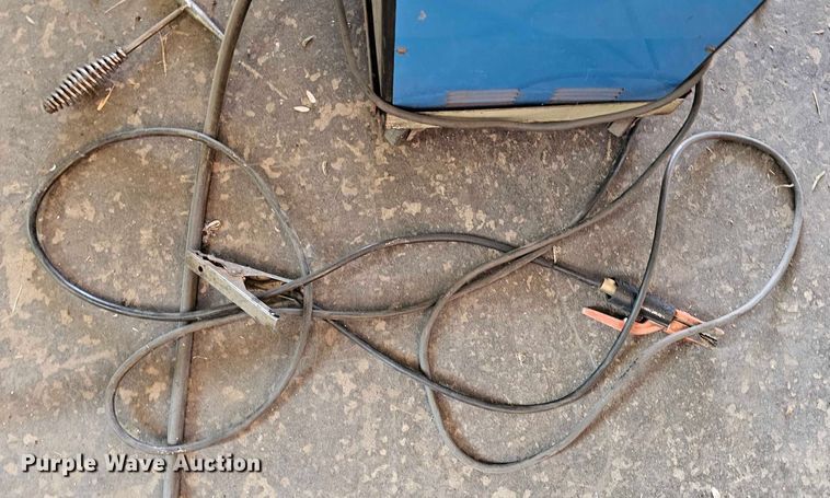 image for item EO1543 Miller Thunderbolt XL (3) Miller Thunderbolt XL welders