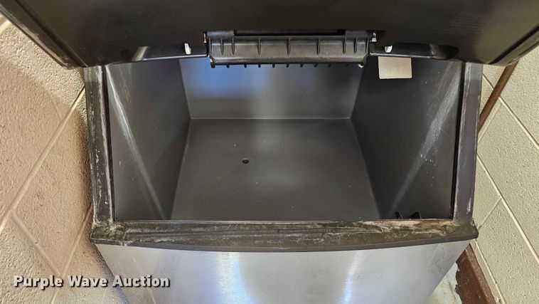 image for item EO1545 Manitowoc ice machine