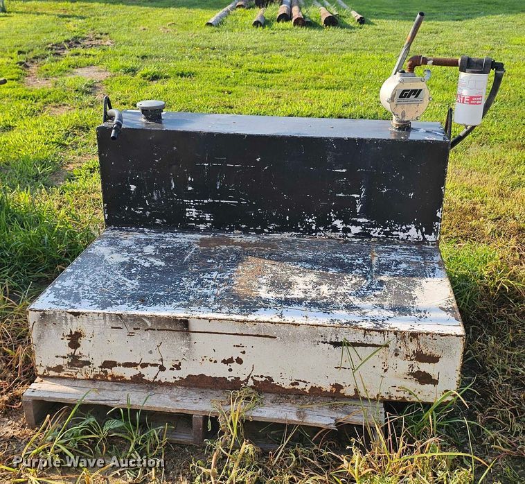 image for item EO1547 Auxiliary fuel tank