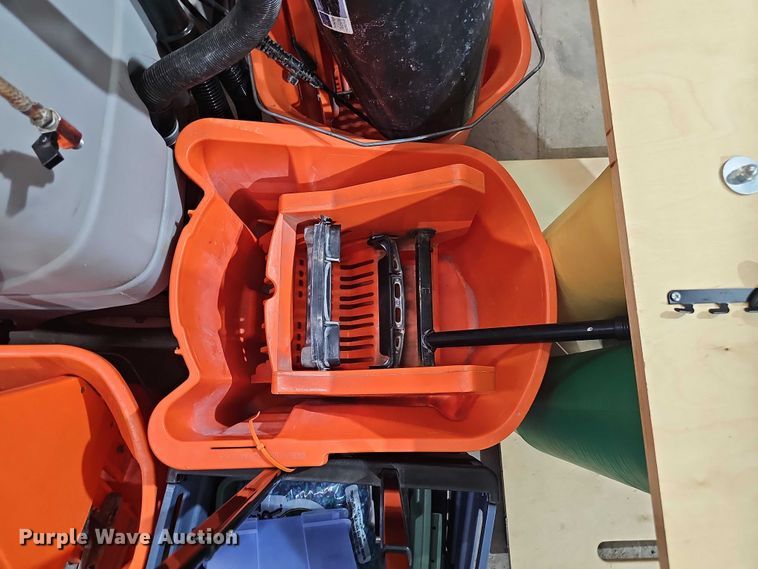 image for item EO1552 Janitorial equipment