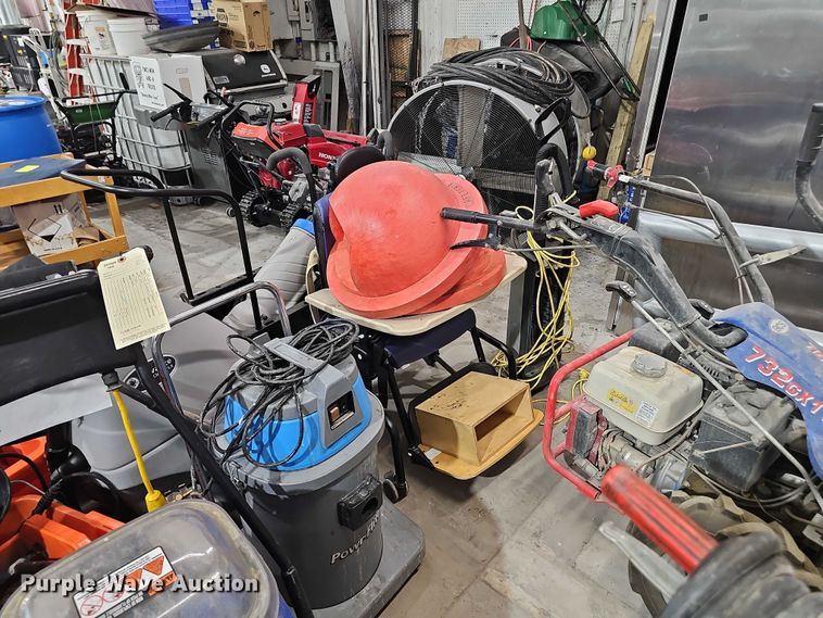 image for item EO1552 Janitorial equipment