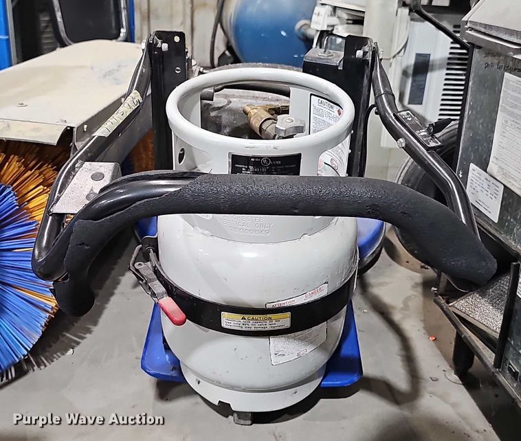 image for item EO1552 Janitorial equipment