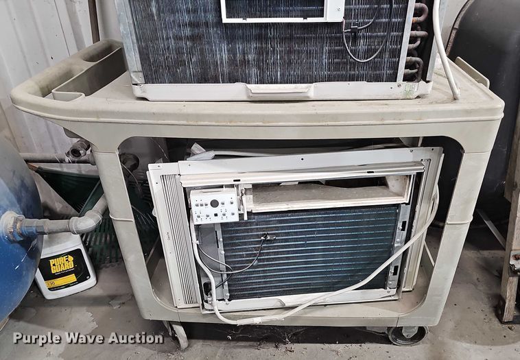 image for item EO1552 Janitorial equipment