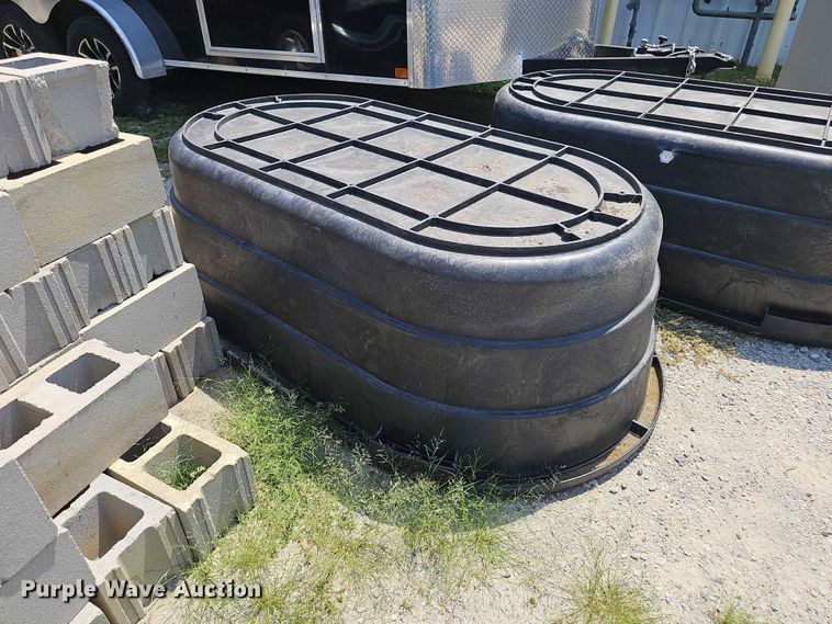 image for item EO1553 Lawn and garden equipment