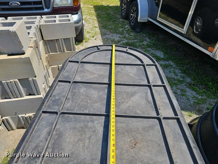 image for item EO1553 Lawn and garden equipment