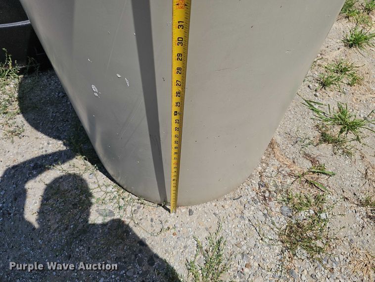 image for item EO1553 Lawn and garden equipment