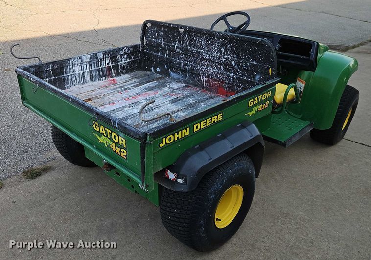 image for item EO4613 1996 John Deere Gator utility vehicle