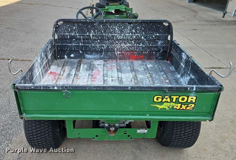 image for item EO4613 1996 John Deere Gator utility vehicle