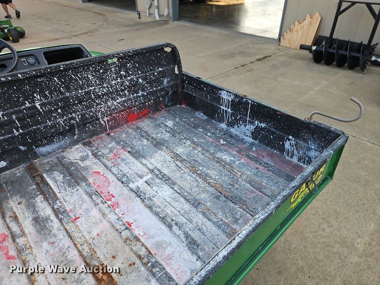 image for item EO4613 1996 John Deere Gator utility vehicle