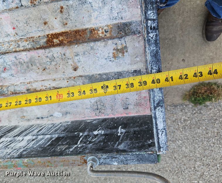 image for item EO4613 1996 John Deere Gator utility vehicle