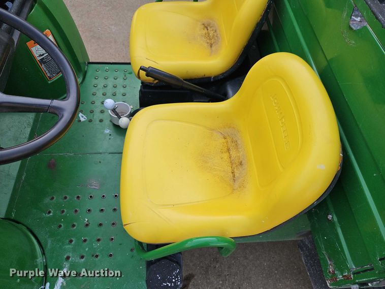 image for item EO4613 1996 John Deere Gator utility vehicle