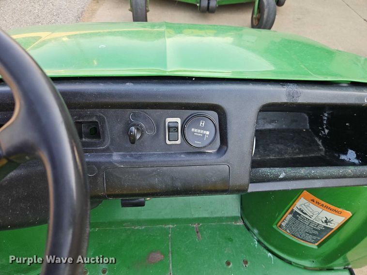 image for item EO4613 1996 John Deere Gator utility vehicle