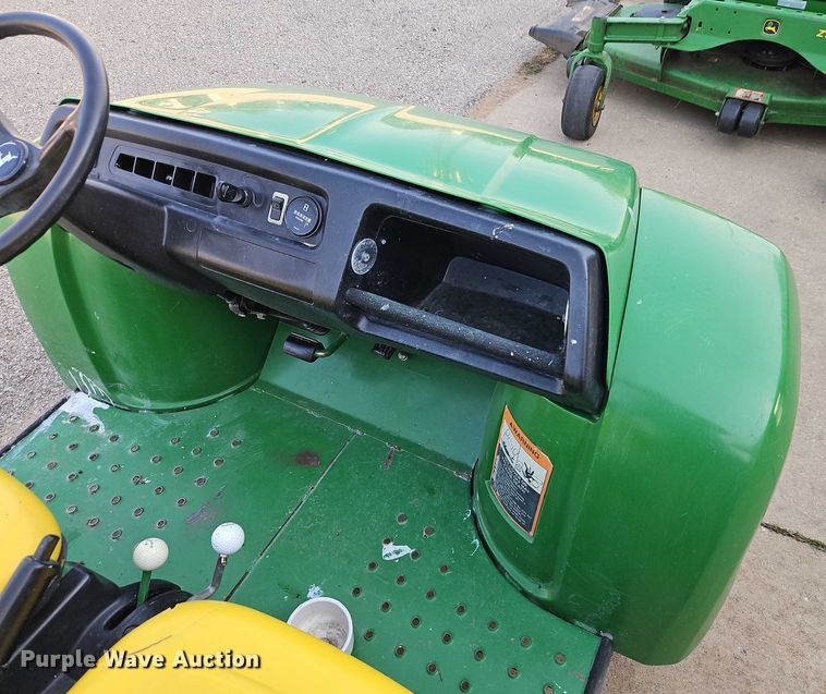 image for item EO4613 1996 John Deere Gator utility vehicle