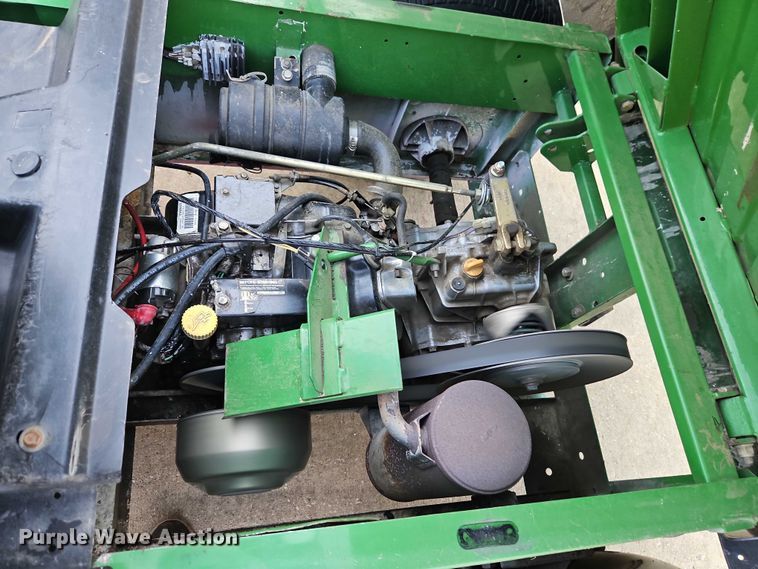 image for item EO4613 1996 John Deere Gator utility vehicle