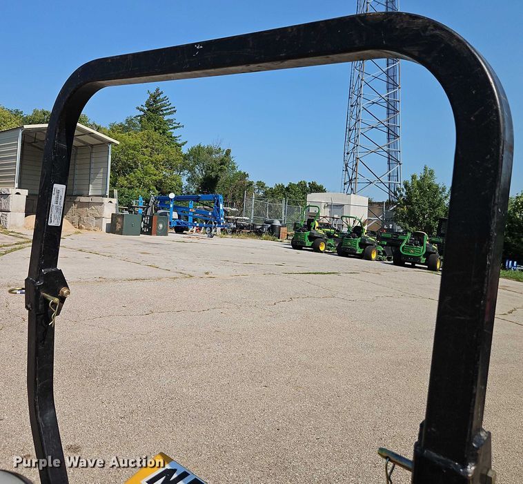 image for item EO4618 2009 Hustler Super Z ZTR lawn mower