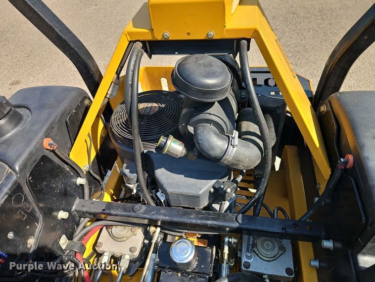 image for item EO4618 2009 Hustler Super Z ZTR lawn mower