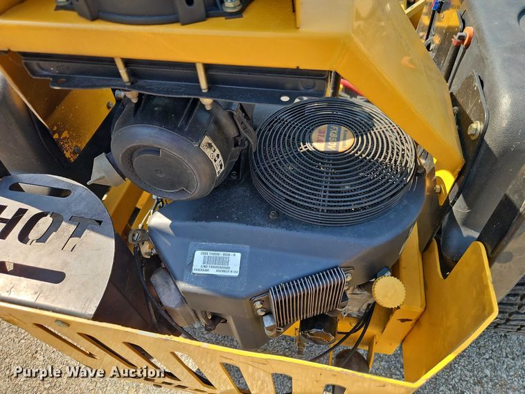 image for item EO4618 2009 Hustler Super Z ZTR lawn mower