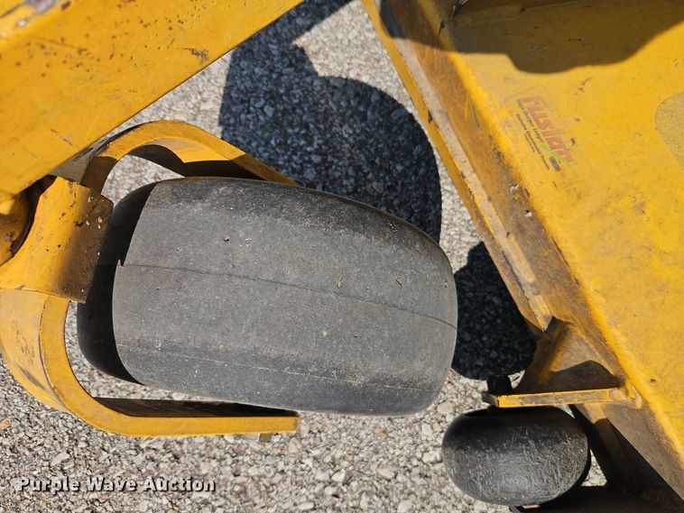 image for item EO4618 2009 Hustler Super Z ZTR lawn mower