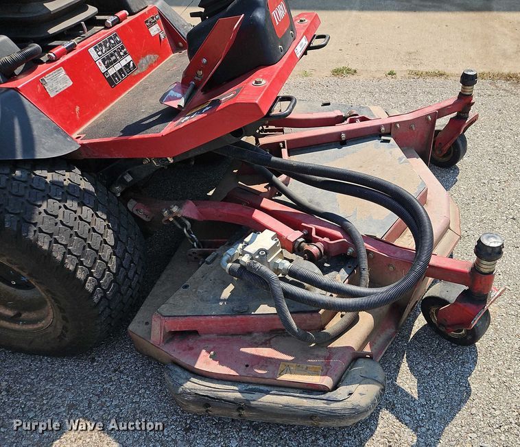 image for item EO4619 2017 Toro Groundsmaster 4000 lawn mower