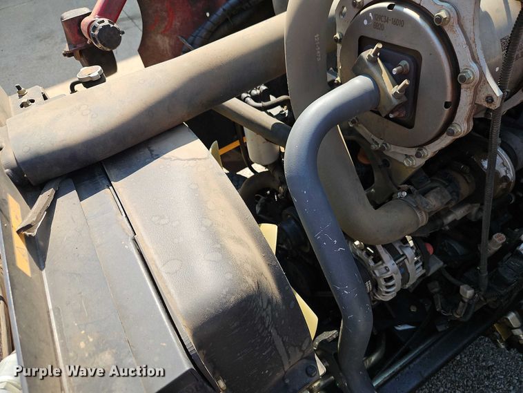 image for item EO4619 2017 Toro Groundsmaster 4000 lawn mower