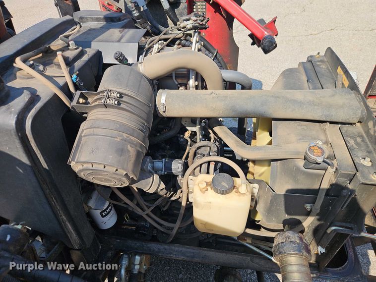 image for item EO4619 2017 Toro Groundsmaster 4000 lawn mower