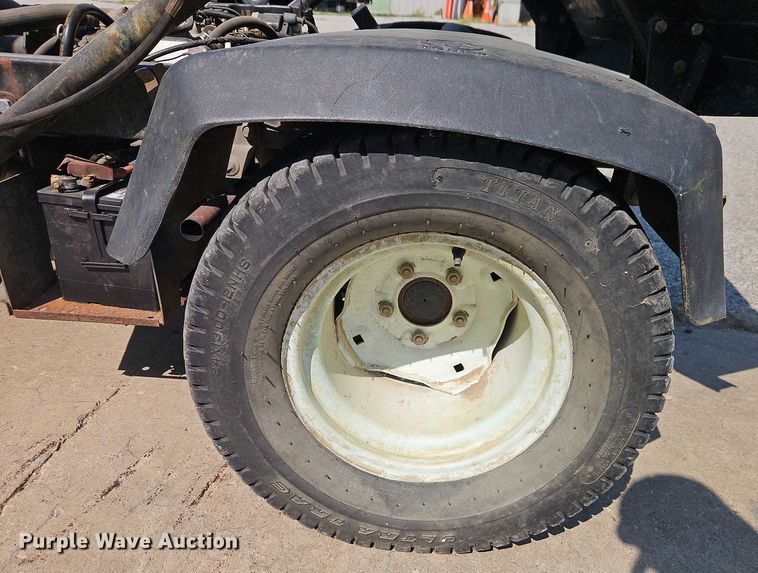 image for item EO4620 Toro Workman 3200 utility vehicle