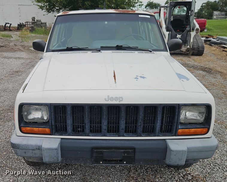 image for item EO4625 1999 Jeep Cherokee SUV