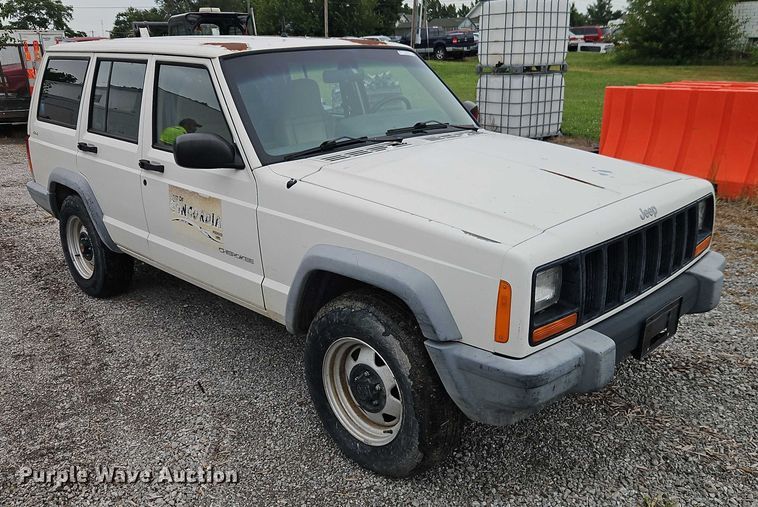 image for item EO4625 1999 Jeep Cherokee SUV