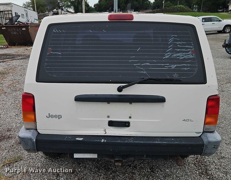 image for item EO4625 1999 Jeep Cherokee SUV