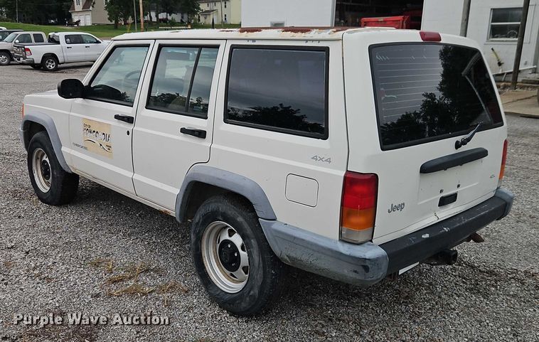 image for item EO4625 1999 Jeep Cherokee SUV