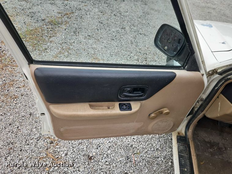 image for item EO4625 1999 Jeep Cherokee SUV