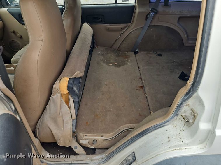 image for item EO4625 1999 Jeep Cherokee SUV