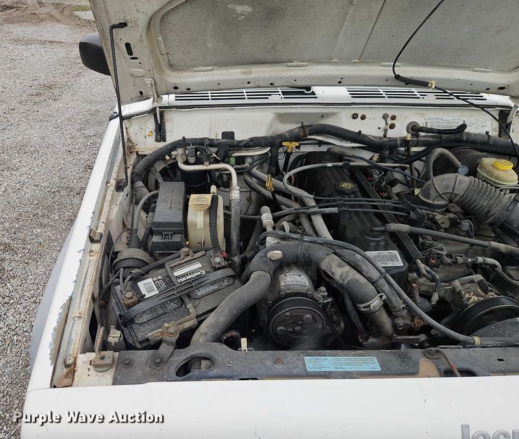 image for item EO4625 1999 Jeep Cherokee SUV