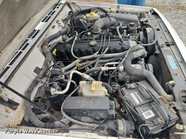 image for item EO4625 1999 Jeep Cherokee SUV